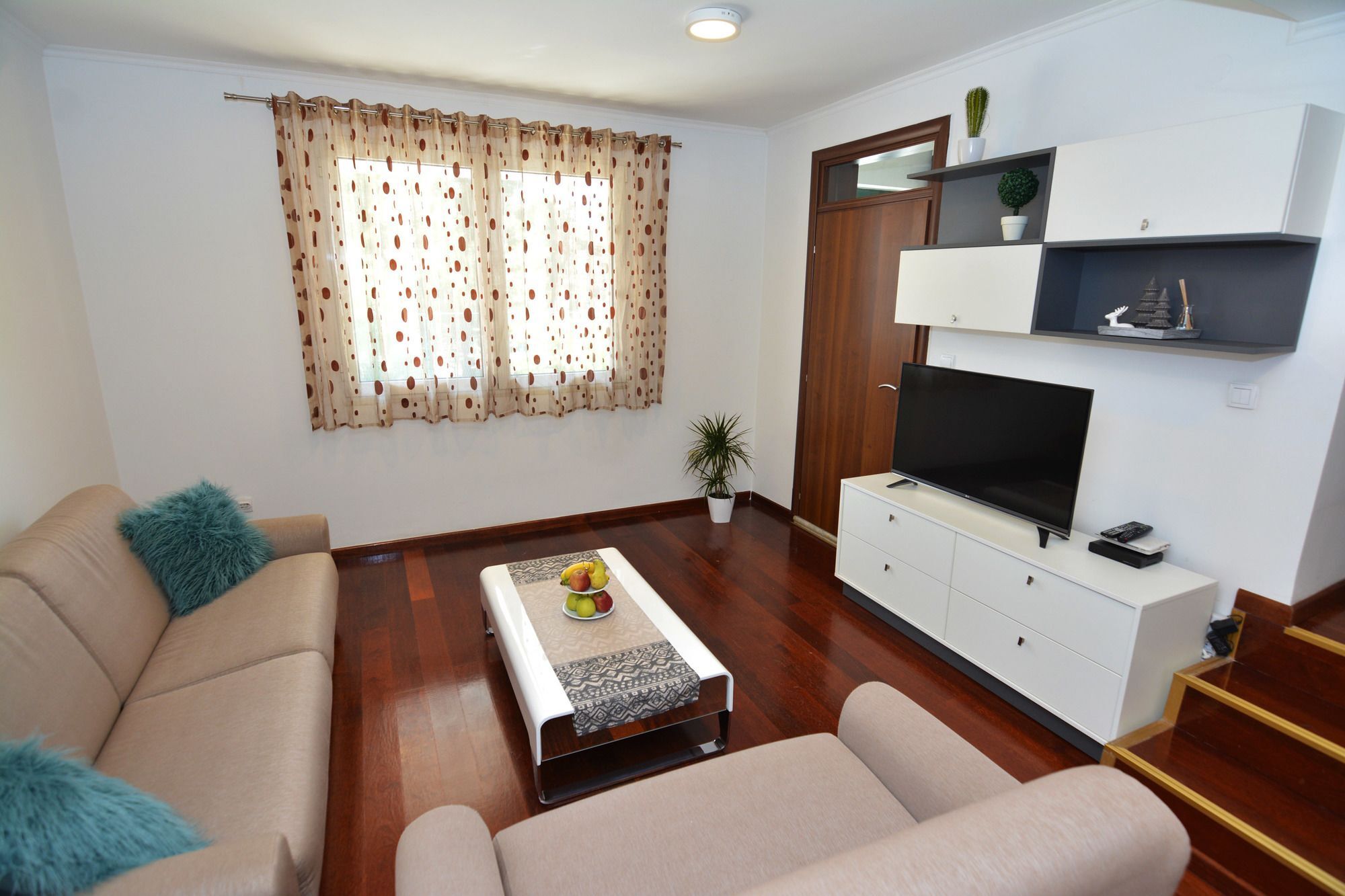 Tropicoco Apartments Tivat Zewnętrze zdjęcie
