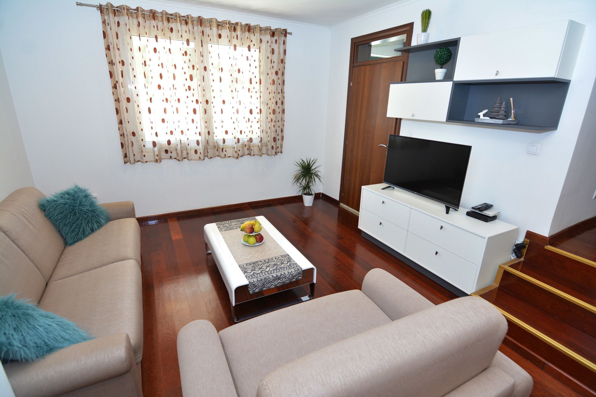 Tropicoco Apartments Tivat Zewnętrze zdjęcie